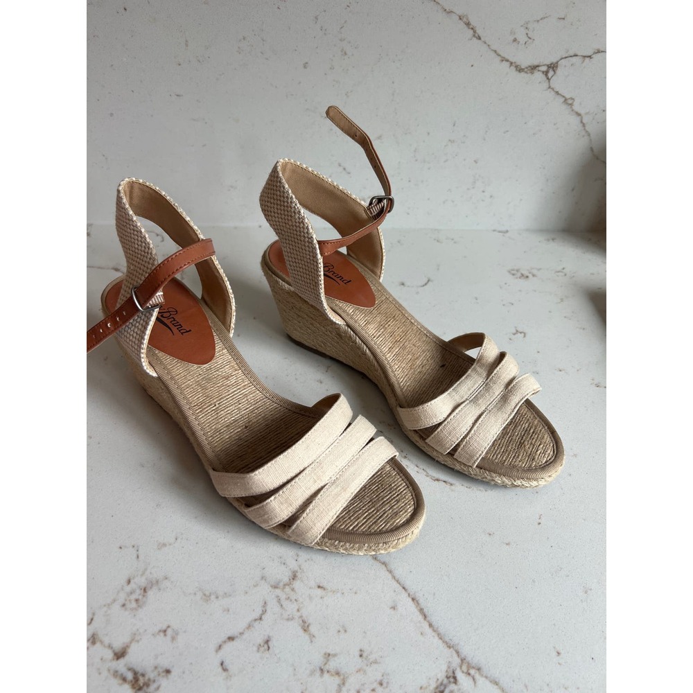 Lucky Brand Wedge Sandal size 9